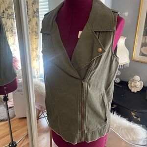 Blue Rain Olive Sleeveless Vest